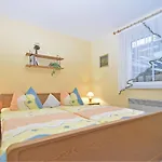 Gorgeous In Sohl With Garden Holiday home Bad Elster