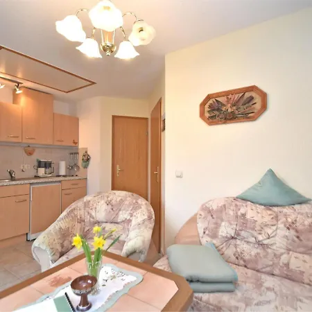 Gorgeous In Sohl With Garden Ferienhaus