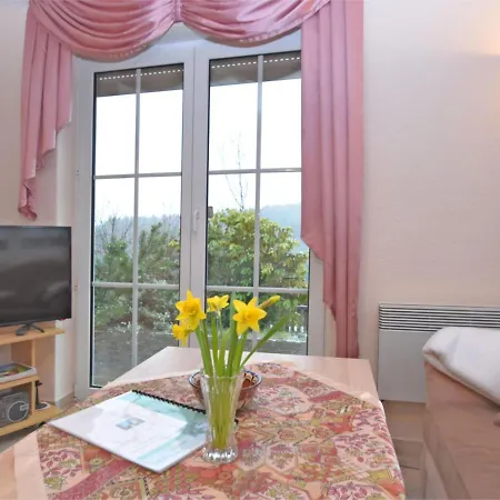 Gorgeous In Sohl With Garden *