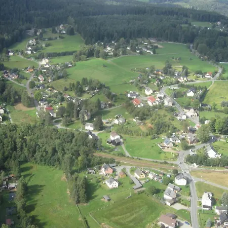 Gorgeous In Sohl With Garden Holiday home