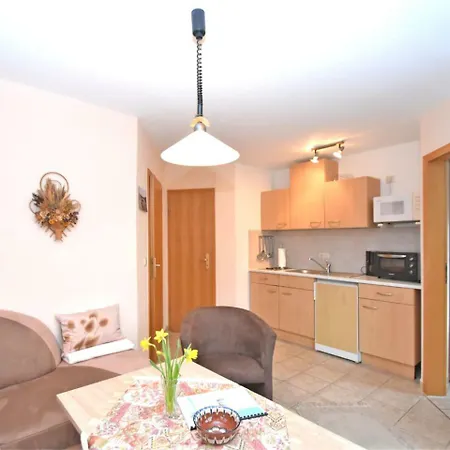 Gorgeous In Sohl With Garden Ferienhaus