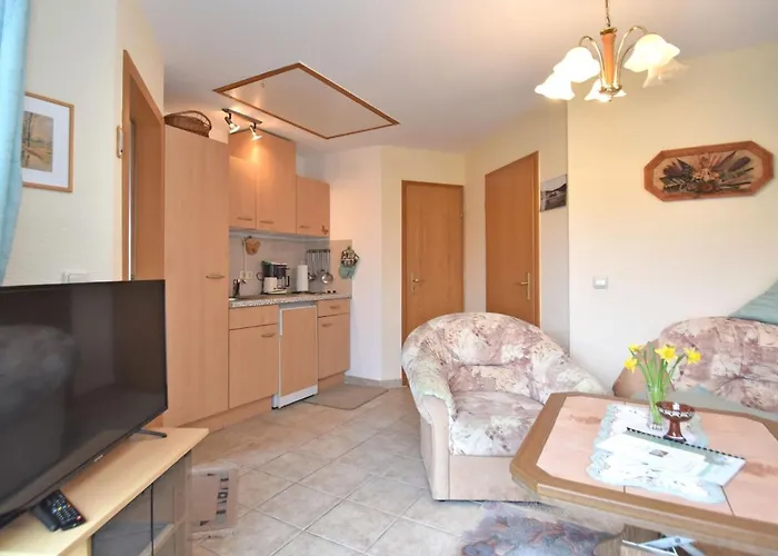 Gorgeous In Sohl With Garden بيت للعطل