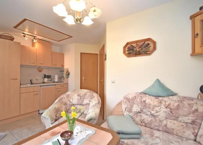 Gorgeous In Sohl With Garden بيت للعطل