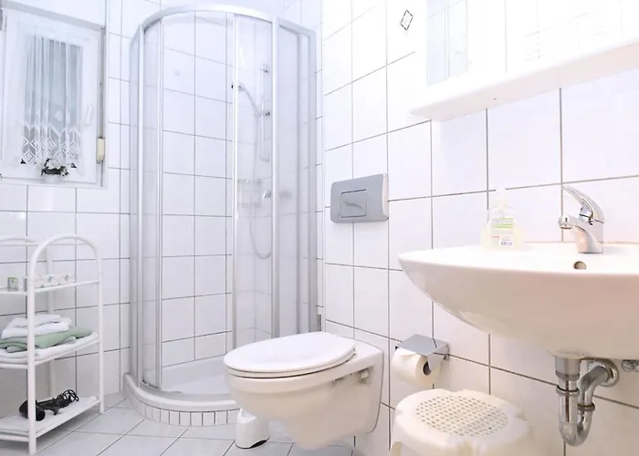 بيت للعطل Gorgeous In Sohl With Garden *